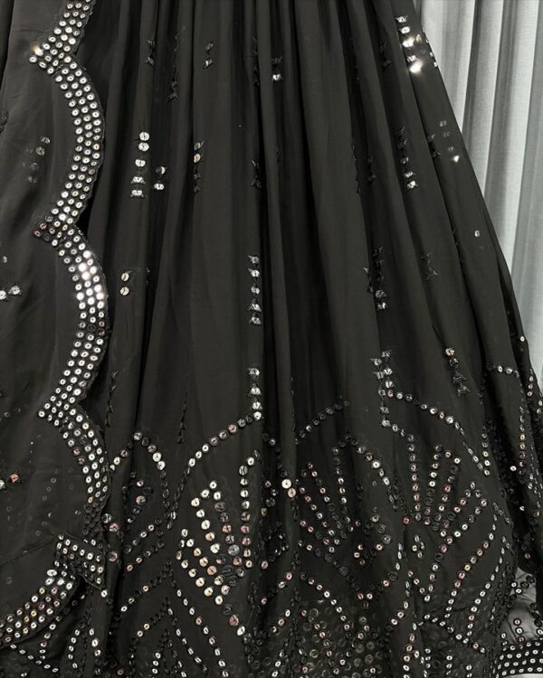 black Lehengha  choli with Dupata - Image 5