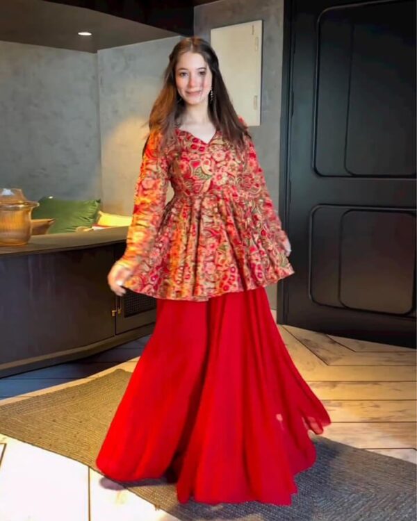 beautiful red Top On American Crep febric with inner with  Digital Print and plain Plazoo