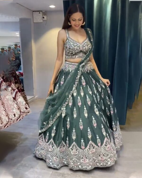 Attractive Indian Bridal Lehenga Choli and blouse, crop top for women's