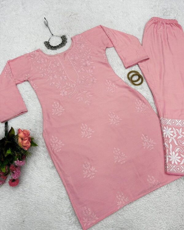beautiful peach Designer Suit on Havy Rayon Febric with inner and Thred work pent - Image 12